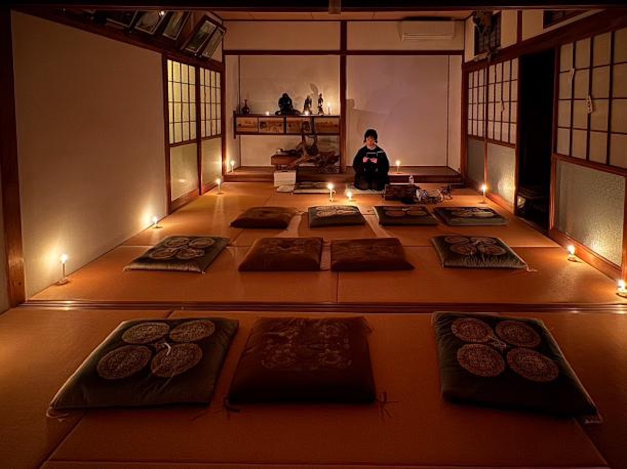 宗像市の山あいにある古民家で開催されたTHE KAIDAN第2夜の会場風景