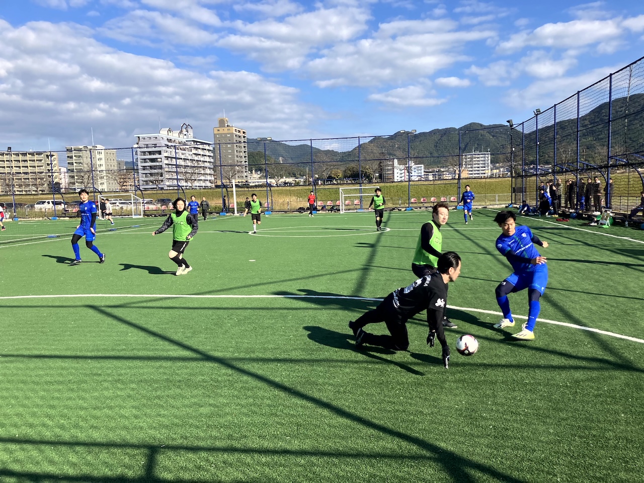 予選-オズ-vs-おんしんサッカー部